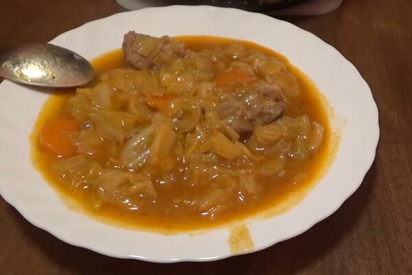 SEKELI GULAŠ SPREMALA JE SVAKA BAKA U STAROJ JUGI: Ovo ZIMSKO JELO uče mlade domaćice da prave, Srbi ga OBOŽAVAJU