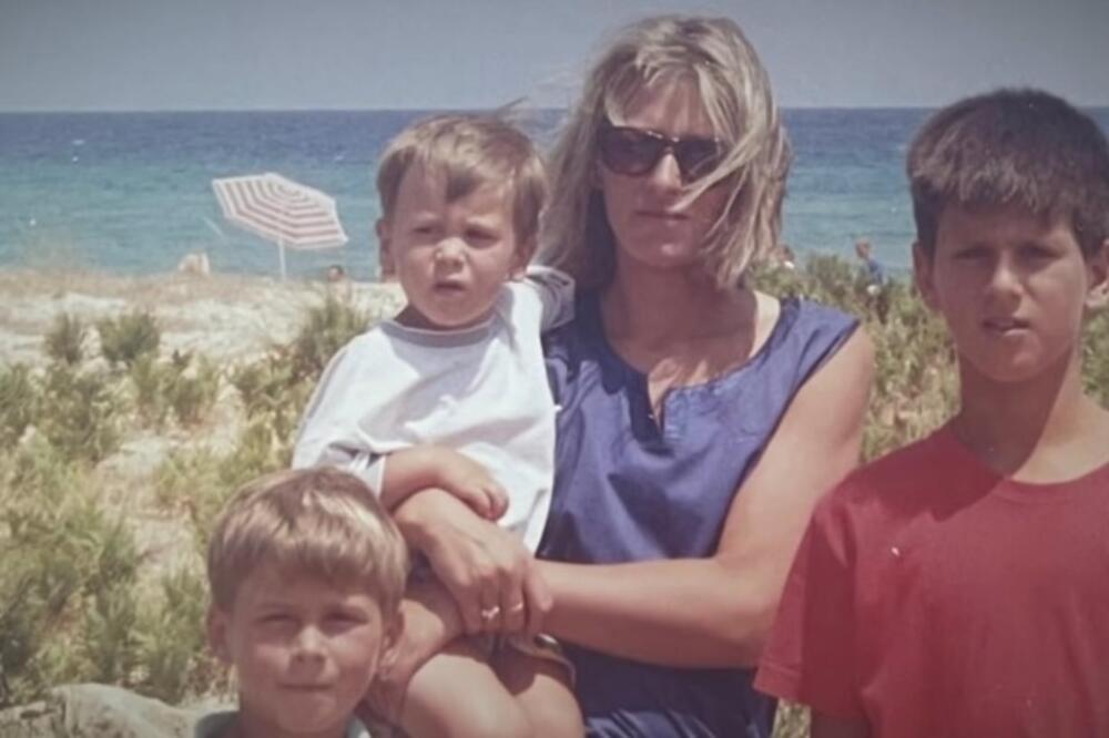 RODILA VELIKOG SRBINA KOJI SE UPISAO U ISTORIJU, A ISTINA O NJENOM POREKLU FRAPIRA: Danas je DRUGA ŽENA