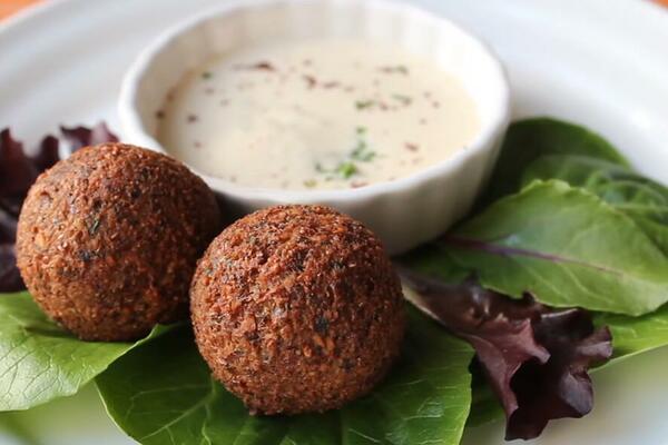 LIBANSKE ĆUFTE OD LEBLEBIJA PO NAJLAKŠEM RECEPTU DŽEJMI OLIVERA: Sočni FALAFEL je PREJEFTINO napraviti,a ukus IZUVA