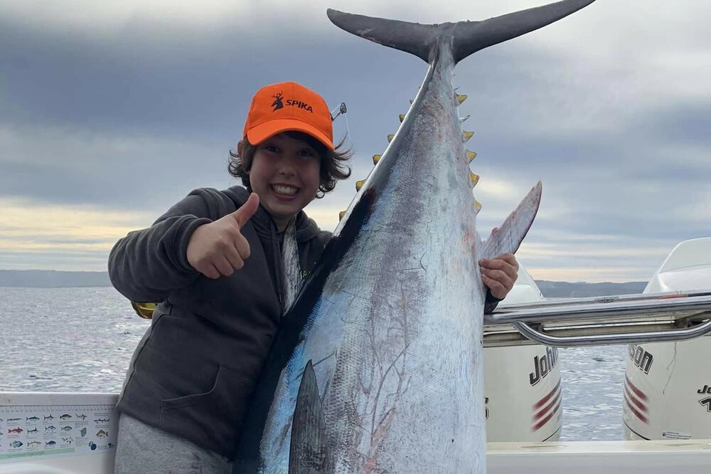 DEČAK (11) SE SAT VREMENA BORIO SA NEMANI TEŠKOM 116 KILOGRAMA: Pogledajte šta je izvukao iz VODE (FOTO/VIDEO)