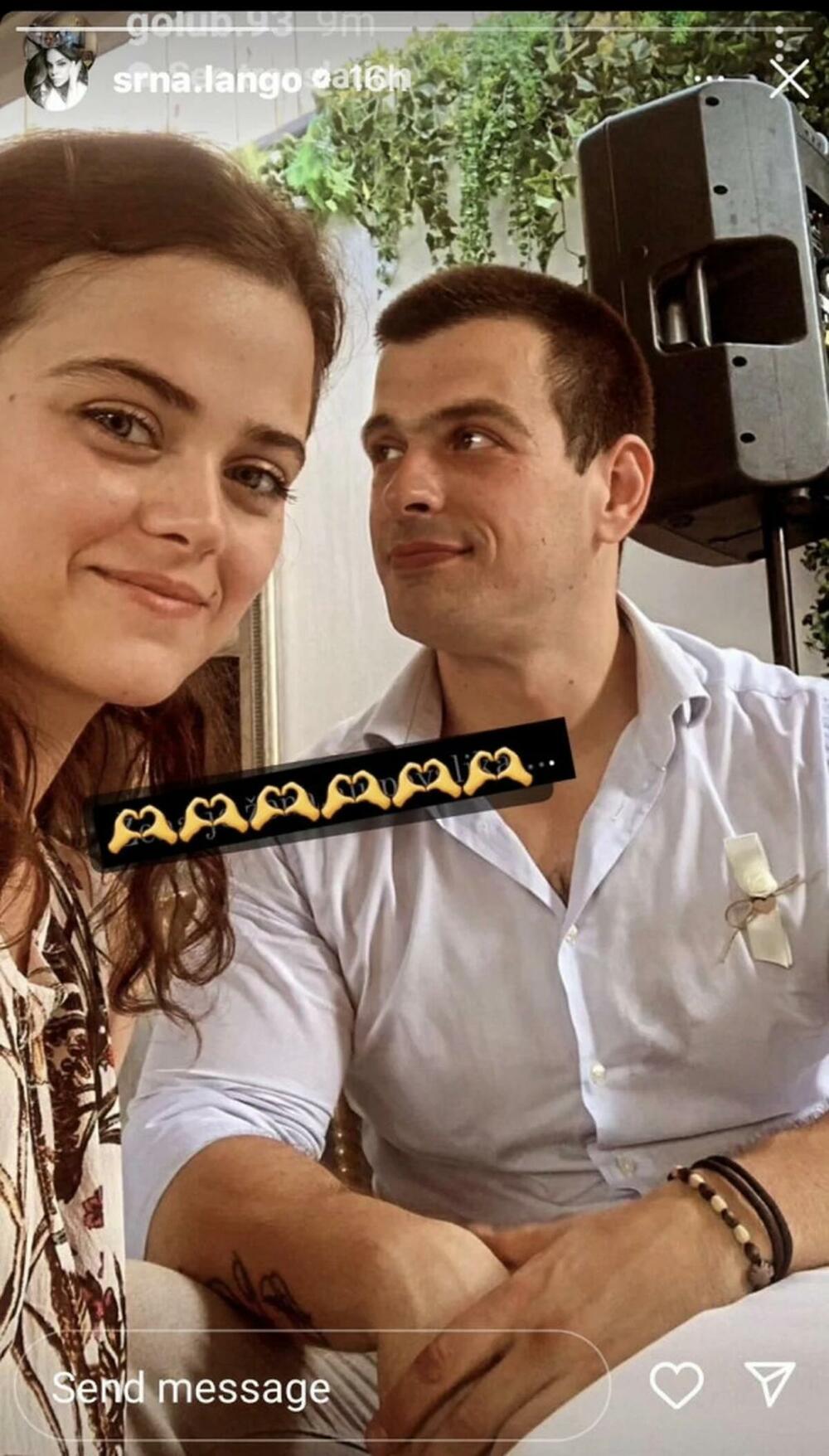 Aleksa sa svojom devojkom Marijom