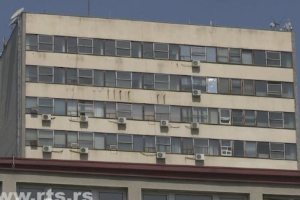 MAJSTORI VEĆ SADA ZADOVOLJNO TRLJAJU RUKE: Izmena ZAKONA predviđa "NEVIDLJIVE KLIME", evo šta TO znači!