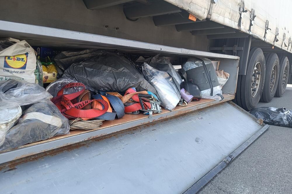 NEMA ŠTA NIJE STRPAO U KAMION, A REKAO DA NEMA ŠTA DA PRIJAVI: Hitno su mu oduzeli SVE (FOTO)