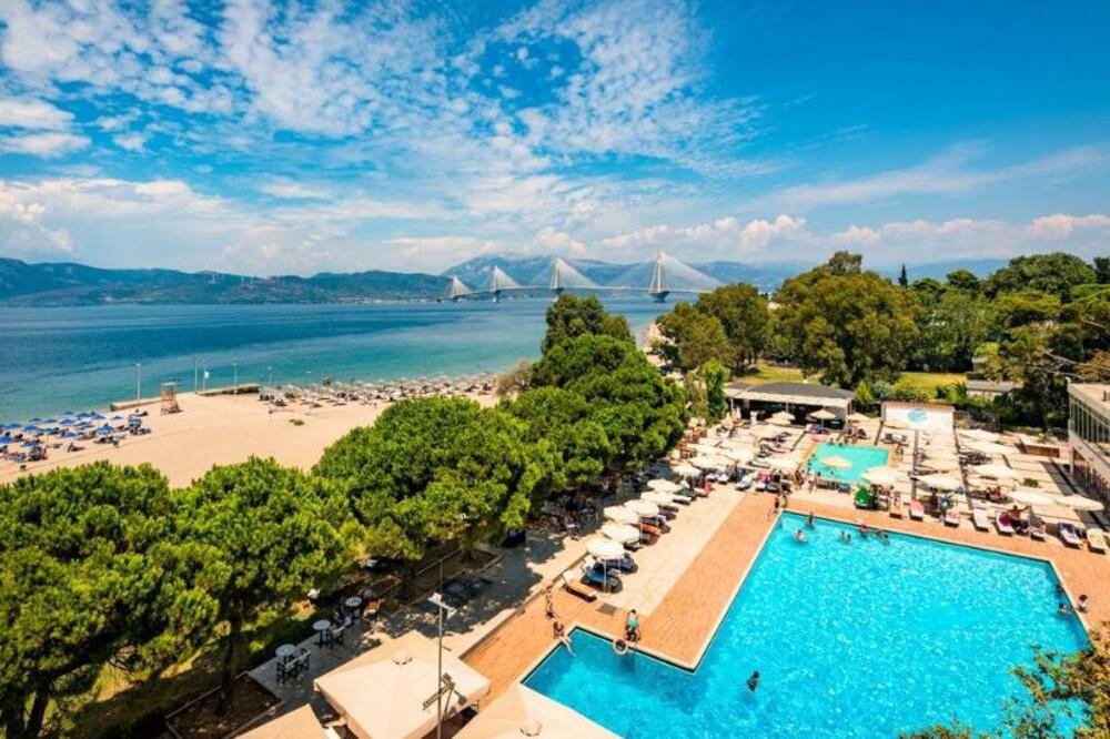 Leto sa Travelland-om: Grčki hoteli sa 4* i 5* po najpovoljnijim cenama dostupni u julu i avgustu