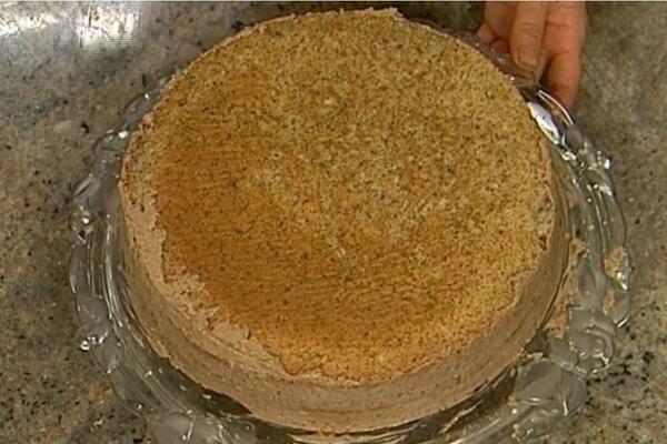 OVA TORTA PRAVI SE OD OMILJENOG SRPSKOG KEKSA: Svaka PRAVA DOMAĆICA ima RECEPT u malom prstu, ukus RASPAMEĆUJE