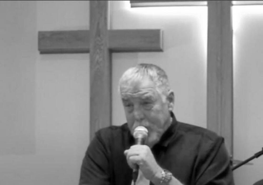 Prvi put se pojavio u toj sapunici 1973. godine, preuzimajući ulogu koju je ranije igrao Ričard Hač.