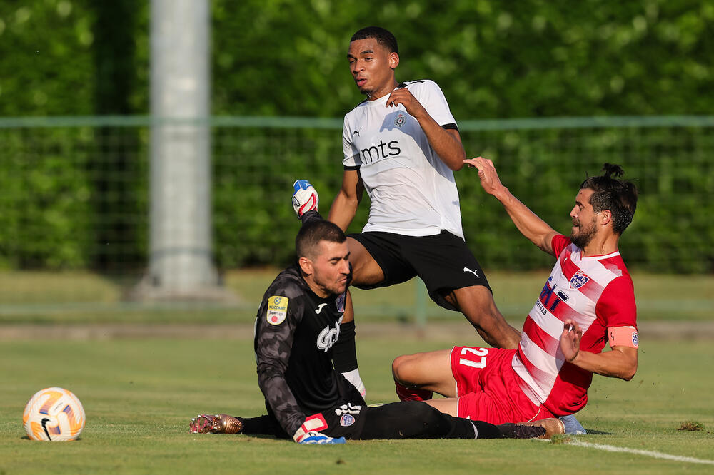 SEVERINA REŠETAO KAO RASNI STRELAC: Partizan rutinski pobedio dželata!