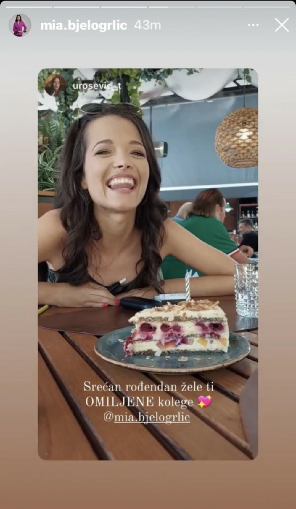 Kolege joj čestitale rođendan