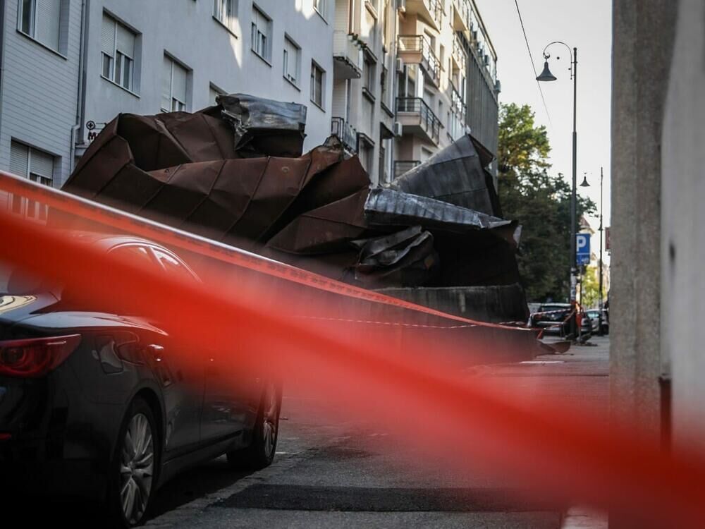 Superćelijska oluja, Limeni krov