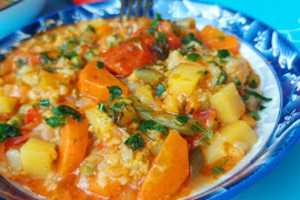 Starinski recept za ručak pun povrća: Tamaniće ga i najveći gurmani, specijalitet prste da poližete