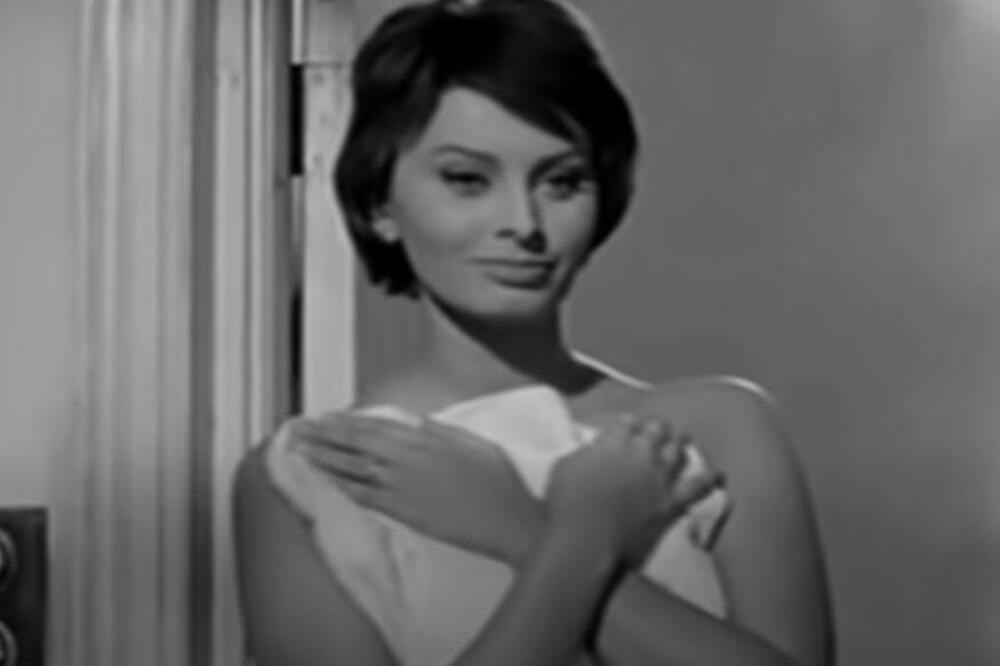 BILA LEPA KAO BOGINJA, SVI MUŠKARCI SANJALI O NJOJ: Evo koliko je VISOKA najveća zavodnica SVIH VREMENA