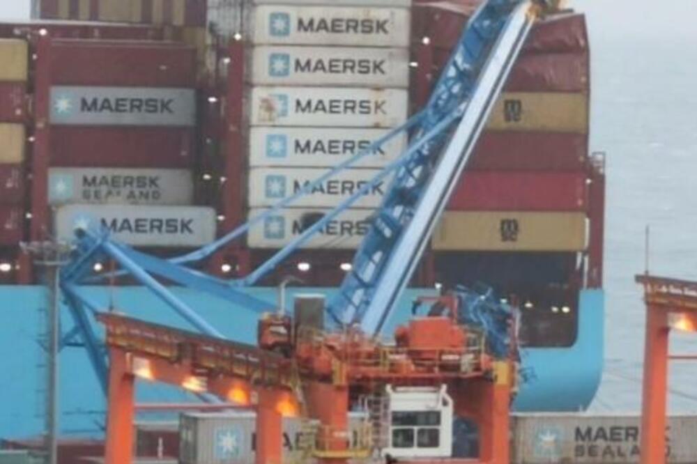 NEVREME U HRVATSKOJ VEĆ PRAVI HAOS: Opet srušilo dizalicu (FOTO)