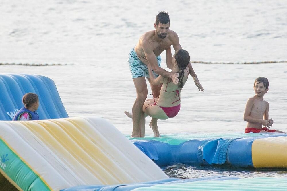 Đokovići na letovanju