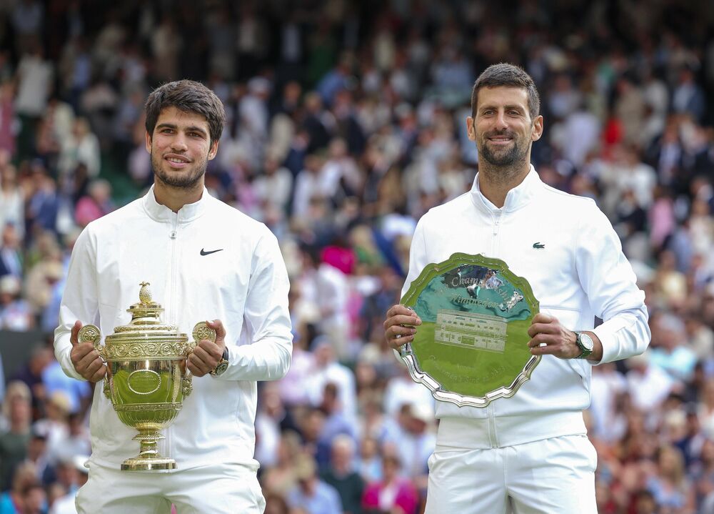 Karlos Alkaras i Novak Đoković po završetku vimbldonskog finala