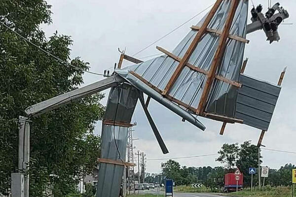 NOVI SAD PRETRPEO OGROMNE POSLEDICE NEVREMENA: Više od 2.200 prijava ŠTETE