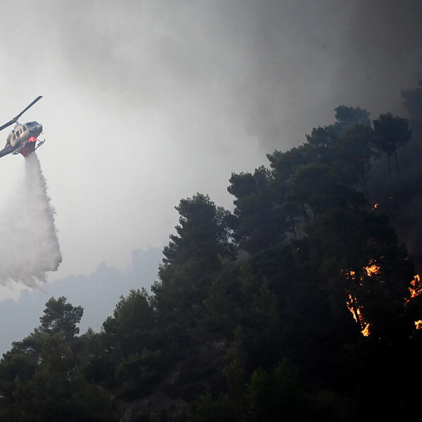 Besne požari u Severnoj Makedoniji, vatrena stihija guta zemlju: U samo jednom danu buknulo na 36 mesta! (VIDEO)