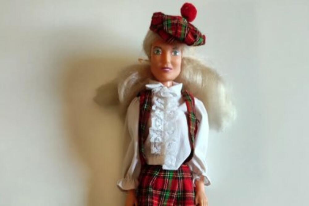 OVU LUTKU IMALA JE SVAKA ŽENA SA NAŠIH PROSTORA: Napravljena je po JUGOSLOVENSKOJ DIVI! Da li je prepoznajete?