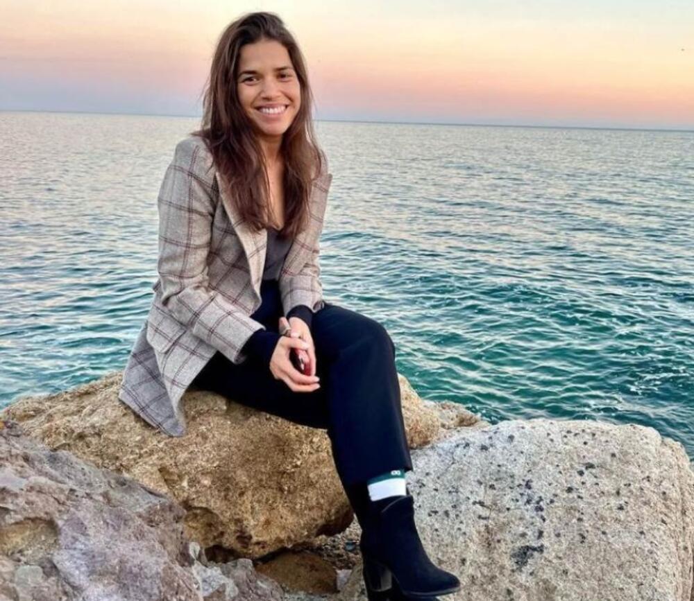 Domaća publika ju je upoznala kroz seriju 'Ružna Beti'.