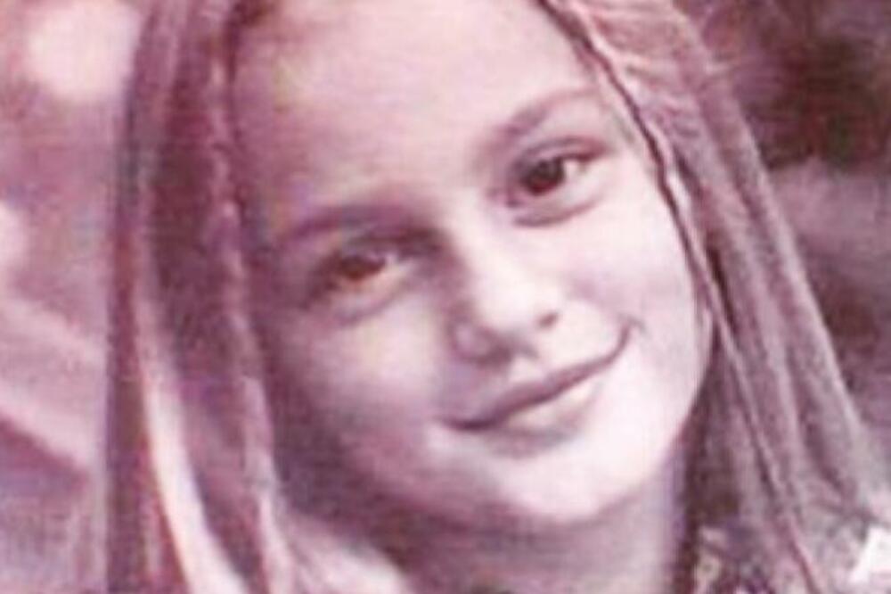 ROĐENA JE U ZATVORU, A DANAS JE SVI ZNAMO KAO GLUMICU: Primorali su je da RADI OVU STVAR a onda ju je MAJKA DOTUKLA