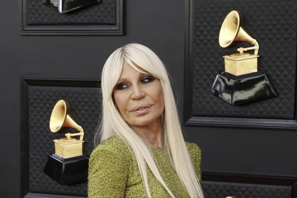 BILA JE LEPOTICA, A OVAKO IZGLEDA NAKON ESTETSKIH KOREKCIJA: Ovaj SNIMAK ćete vratiti sto puta, ŠTO URADI SVE OVO?