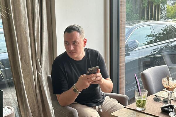 Ko je Mirče Radulović? Razvodi se od voditeljke Pinka, magnet je za žene, a za njegovo ime se vežu brojne AFERE