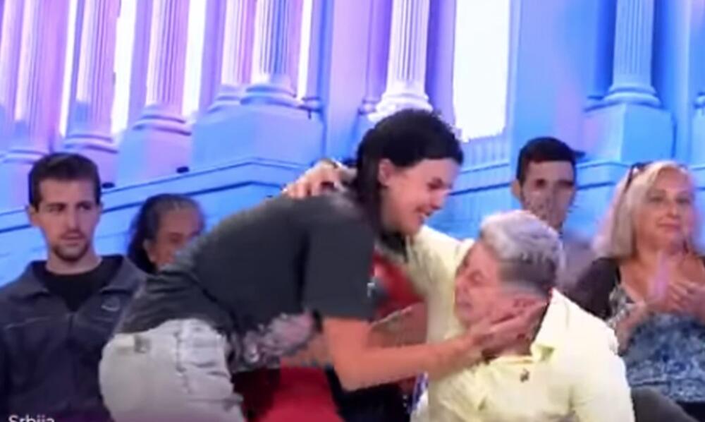 Anita je u jednom trenutku uletela u studio kako bi Matori donela palačinke.