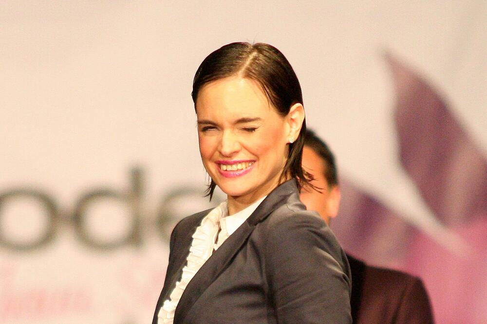 BOMBASTIČNA! SVI SU LUDELI ZA IVANOM I NJENOM KRATKOM KOSOM: Gde je danas naša najuspešnija MANEKENKA 90-tih?