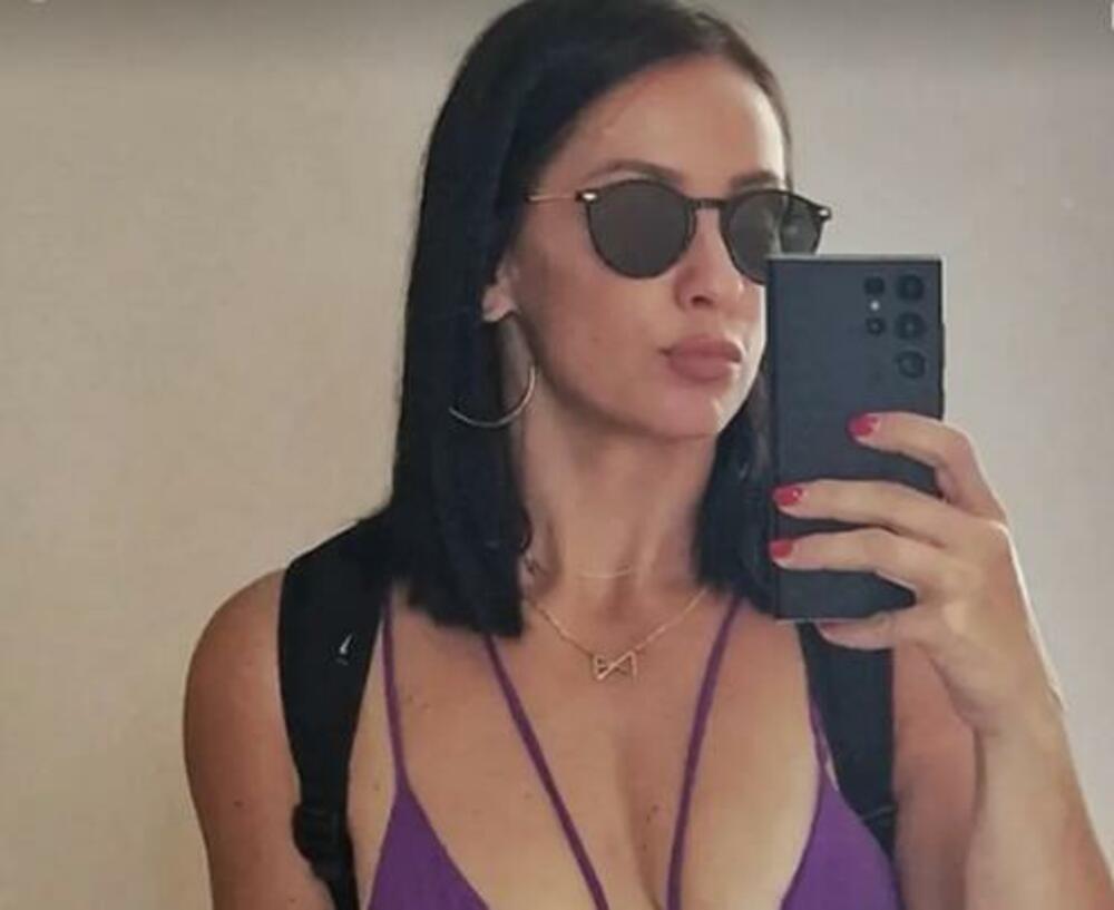 Skinula se Ana Franić 