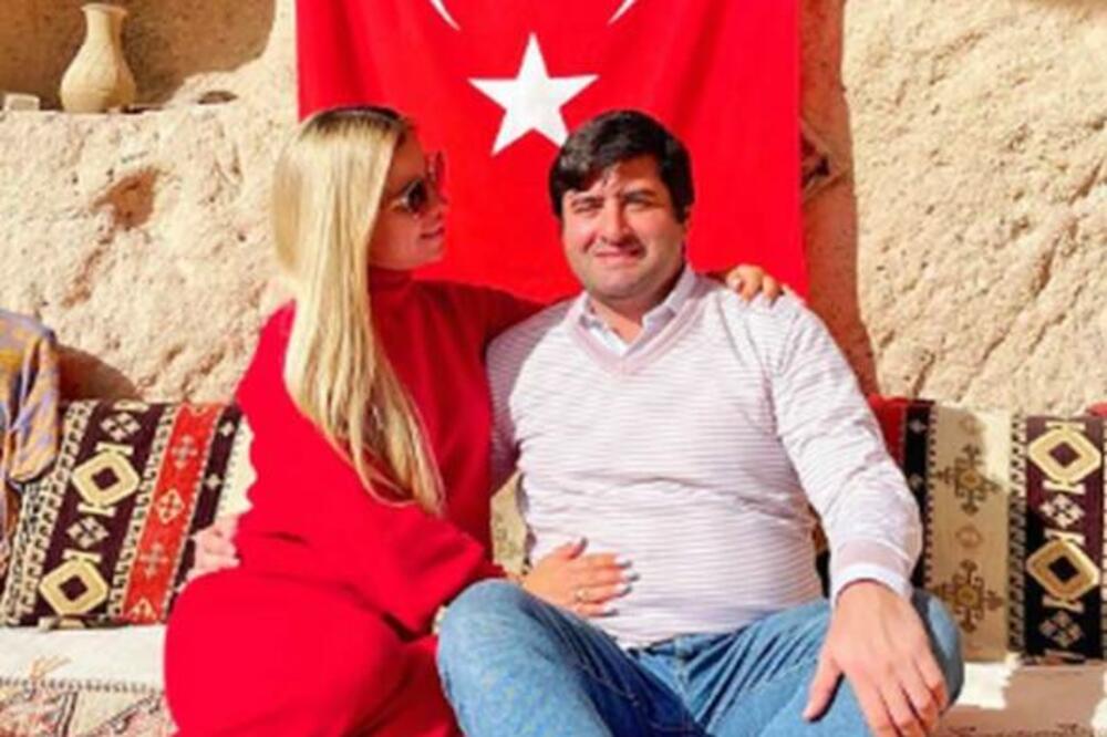 SVETLANA SE UDALA ZA TURČINA I SADA TRPI OVE STVARI: Isplivali NEPOZNATI DETALJI iz života ZANOSNE PLAVUŠE
