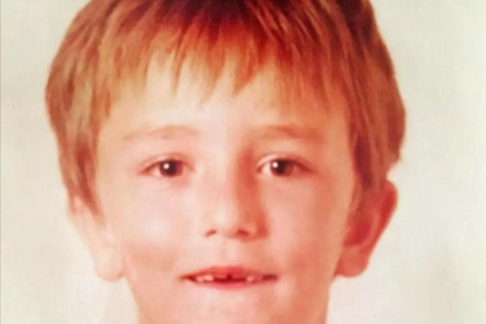 NEKADA BIO SIROMAŠNO DETE, A DANAS NAJBOGATIJI CRNOGORAC: Nema šanse da pogodite ko je DEČAK sa fotke!