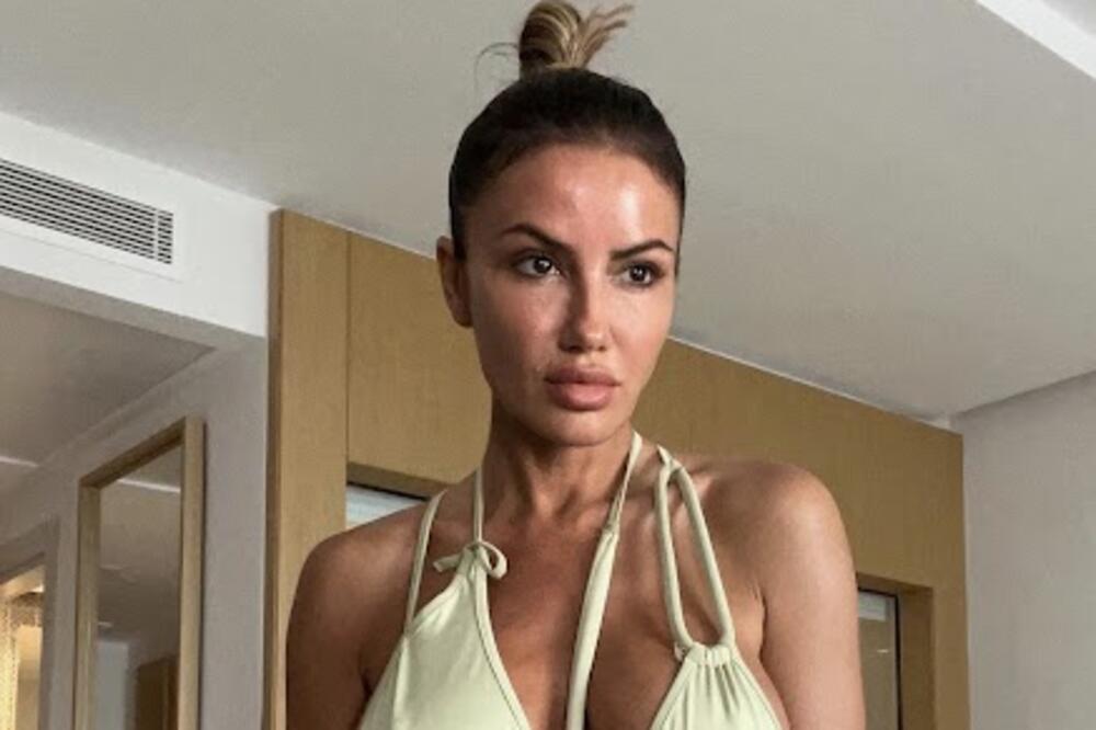 DA LI JE MOGUĆE DA ONA IMA 44 GODINE? Ponovo pokazala da je NAJJAČA RIBA na estradi, nema BOLJE od nje