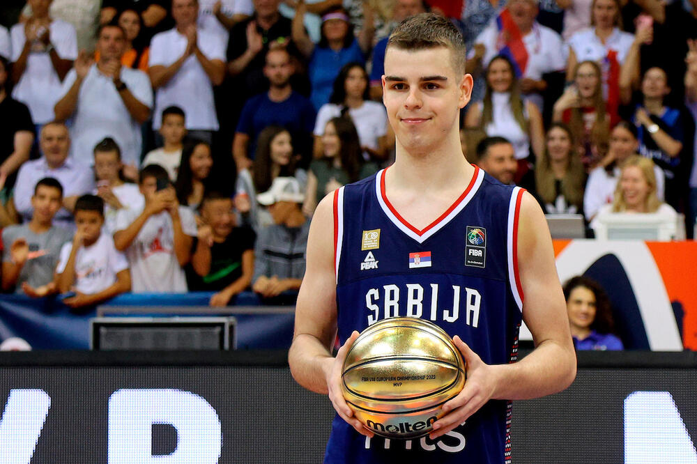 ON JE VELIKA NADA SRPSKE KOŠARKE: Nikola Topić zasluženo osvojio MVP priznanje!