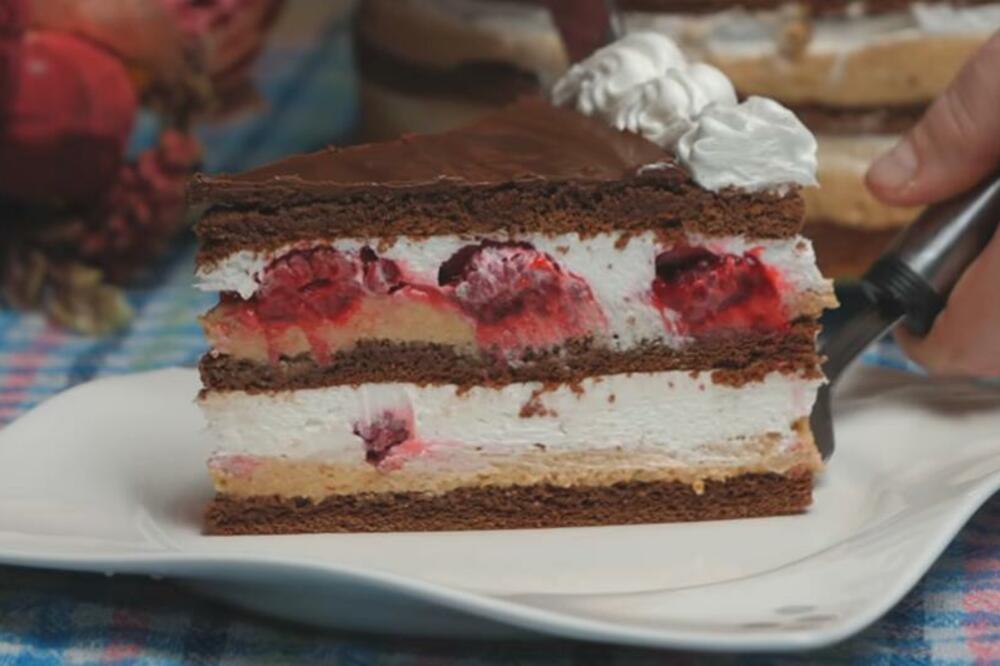 ČOKO MOKO TORTA SA GOTOVIM KORAMA SPAS KAD IMATE NENAJAVLJENE GOSTE: Gotova za 20 minuta, a ukus kao iz RESTORANA