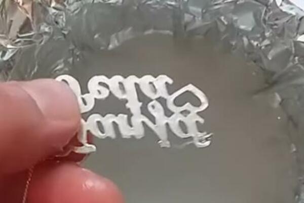 ZLATARI SA OVOM NAMIRNICOM ČISTI NAKIT: Poznata je svim Srbima, da li možete da verujete koja je (FOTO)