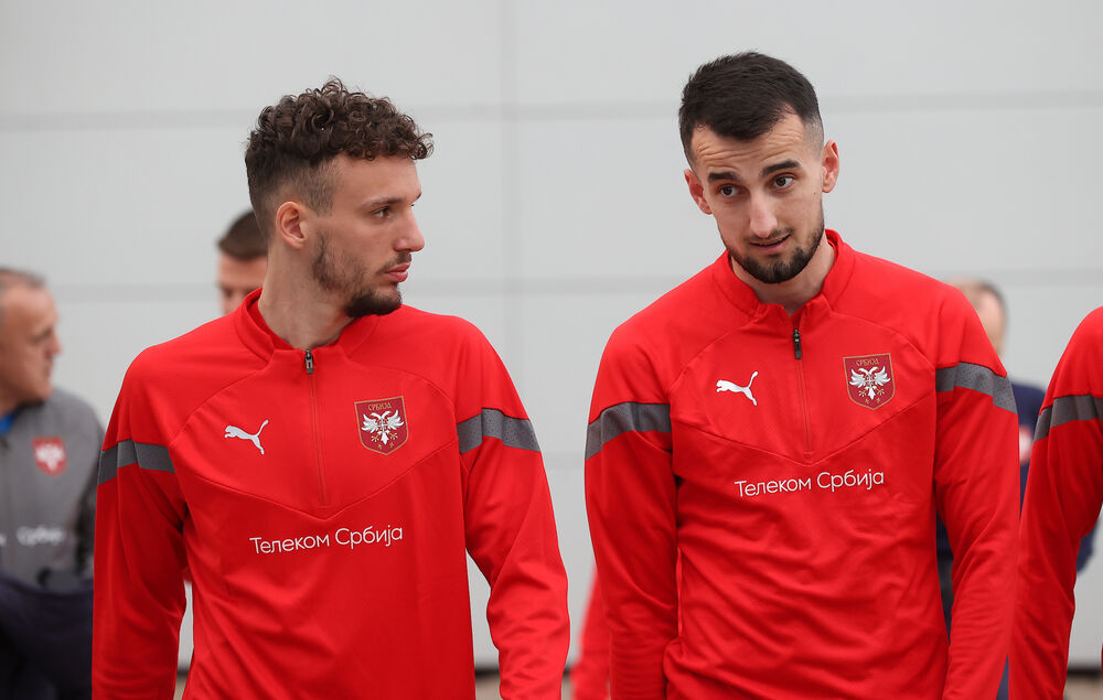 Erhan Mašović (desno)