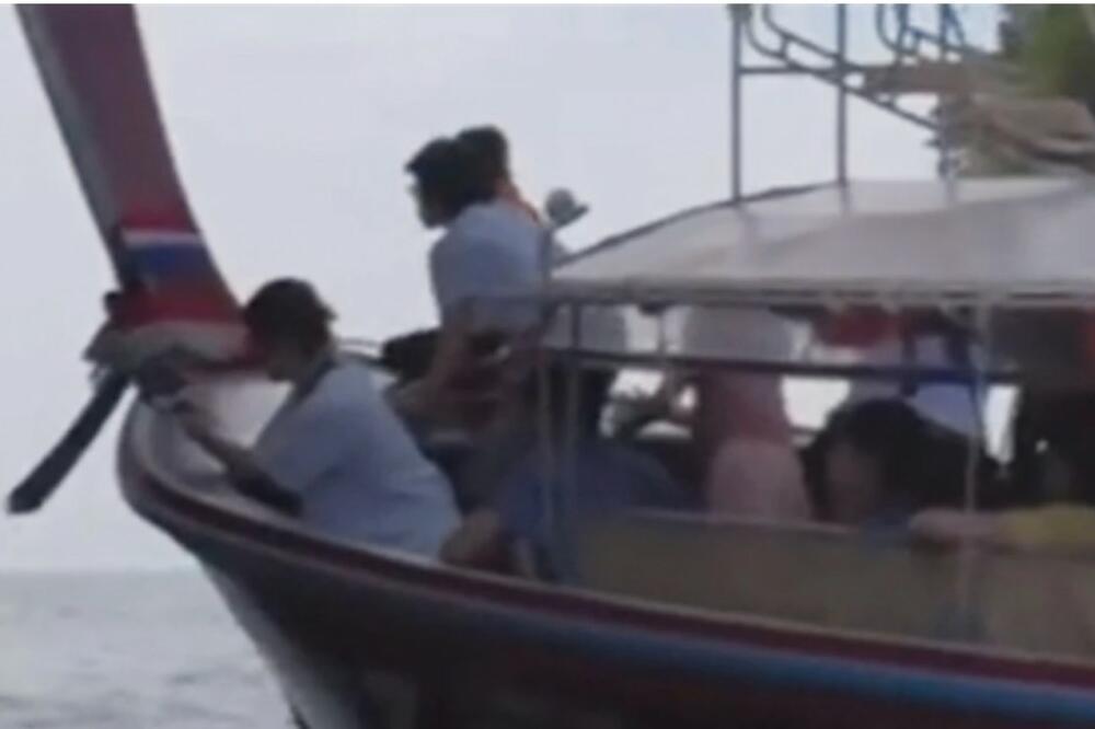 Drama! 140 ljudi zarobljeno na brodu! Putnici će možda danima morati da ostanu tu!