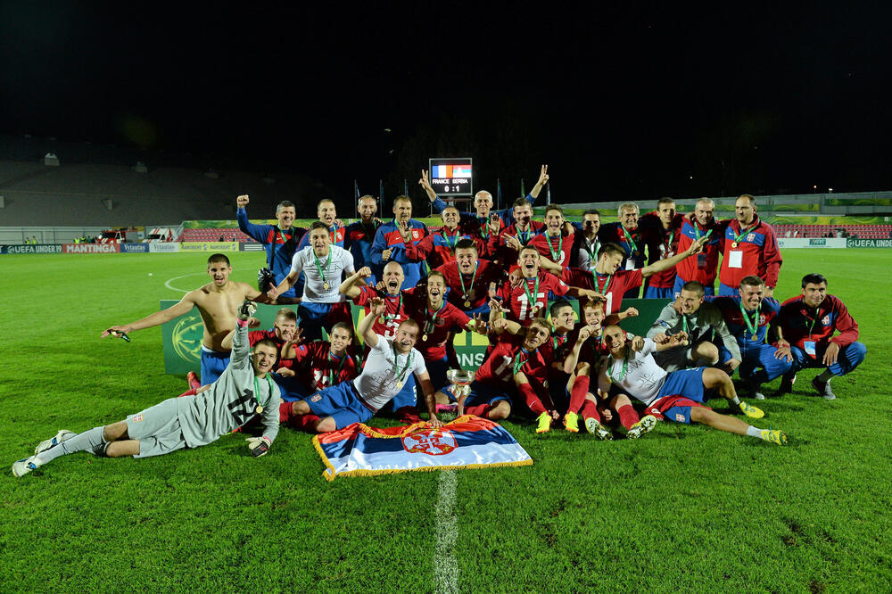 SRBI LUDACI, EVROPE PRVACI! Pre 12 godina se iz Litvanije vratili zlatni "orlići" (Video/Foto)