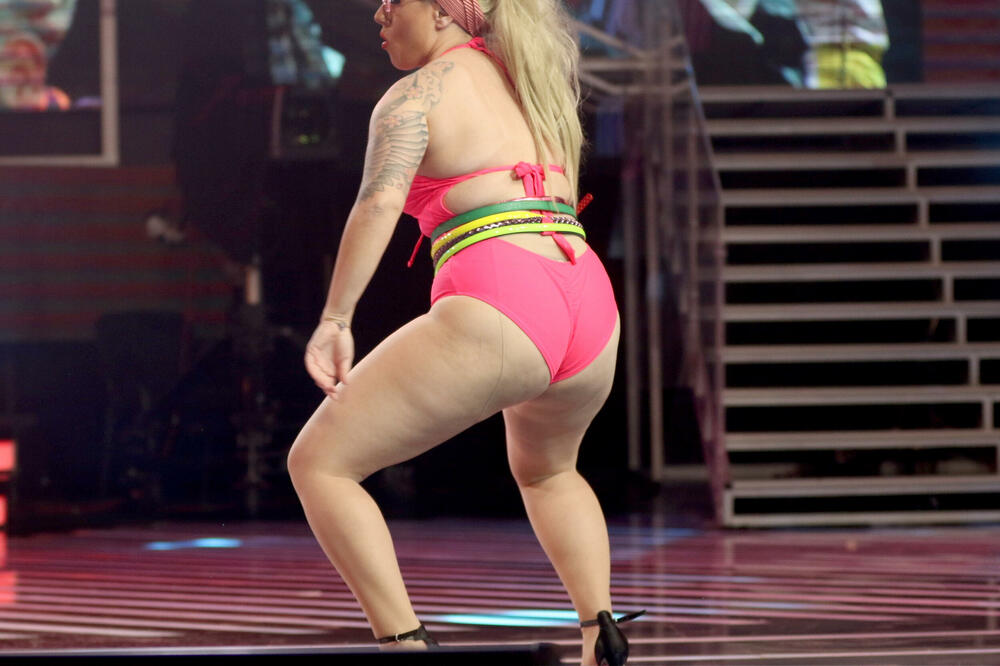 BALKANCI NISU MOGLI DA ODVOJE POGLED SA TELEVIZORA: Pojavila se GOLIŠAVA i ZAMEŠALA, OVAKVA NIKAD NIJE BILA