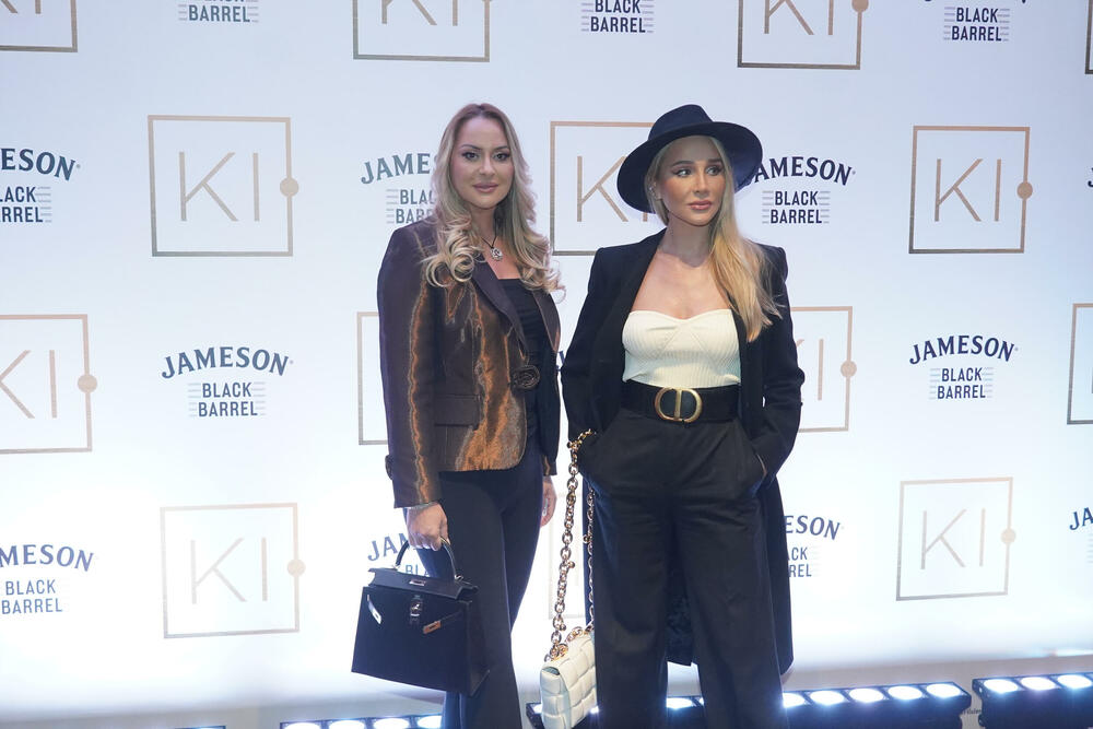 maša karić, Jovana Nikolić Mišković