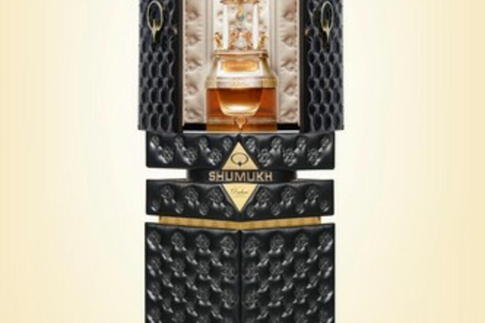 OVAJ PARFEM JE NAJSKUPLJI NA SVETU: Pravili su ga tri godine! Kad čujete cenu, bukvalno ćete se zgranuti