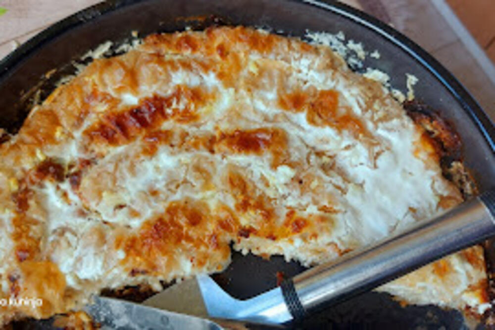 OVA PITA SE SLUŽI U NAJBOLJIM ETNO RESTORANIMA NA BALKANU: Nema boljeg RECEPTA od baka JELENINOG za SAMSU