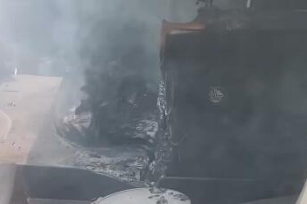 OSTAVILA JE OGLEDALO U AUTU NA SUNCU: Kada je došla po njega nije prestala da KUKA, ovog nema ni u KOŠMARU (VIDEO)