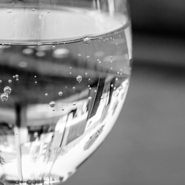 Da li volite mineralnu vodu? Niste ni svesni šta sve može da uradi organizmu