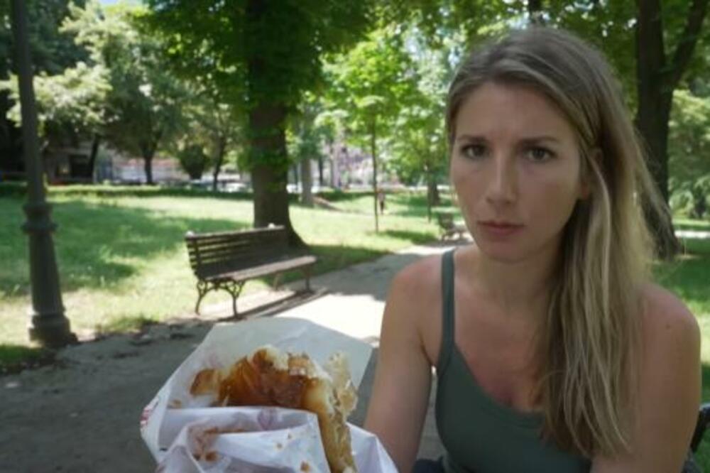 POZNATA JUTJUBERKA S DEČKOM IZ KOSTARIKE STIGLA U BEOGRAD: Otkrila zbog čega je OSTALA BEZ TEKSTA! (VIDEO)