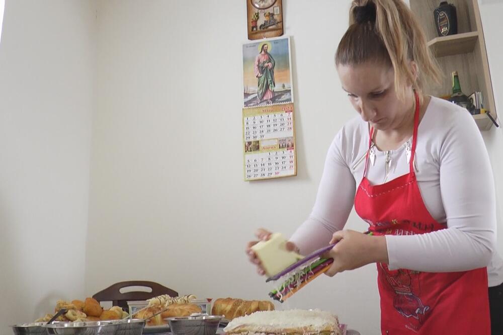 "U BEOGRADU NIKADA NE BIH OVAKO MIRNO ŽIVELA": Marija VOŽDOVAČKI ASFALT zamenila SELOM i pokrenula PRIVATNI BIZNIS!