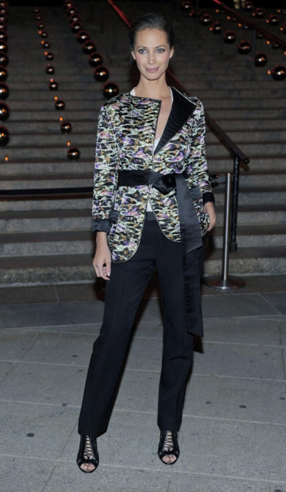 Biografija i godine Kristi Tarlington