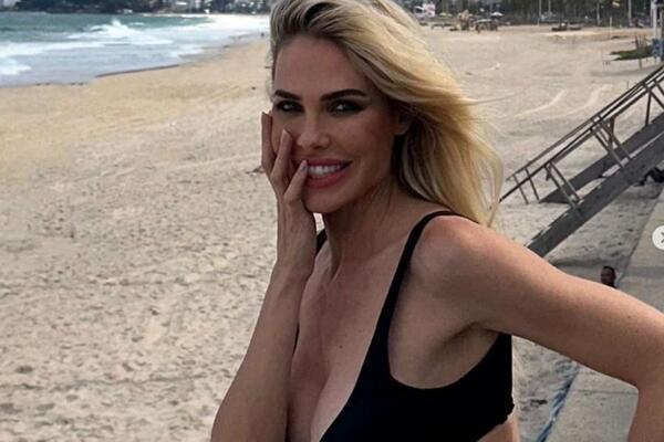 "KRALJICA TRAČEVA" PREVARILA FRANČESKA TOTIJA: Sve o ŽENI koja je zapalila SVET, NEVIĐENI SKANDAL