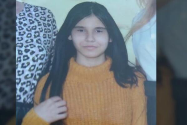 "LJUBAVI, MOLIM TE SE JAVI": Oglasila se MAJKA nestale Valentine (13), sumnja DA JE OTIŠLA SA STARIJIM ČOVEKOM