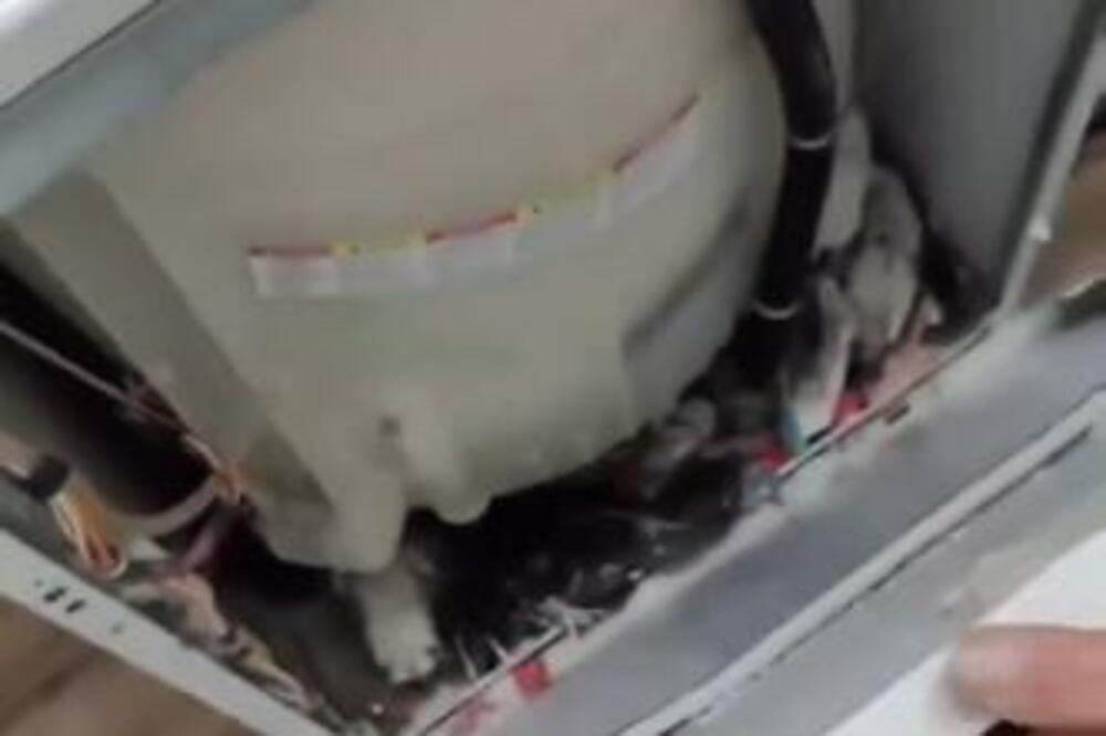 OTVORILI SU VEŠ MAŠINU, KADA SU VIDELI ŠTA JE U NJOJ ZANEMELI SU: Posle ovog snimka ćete odmah PROVERITI VAŠU VIDEO