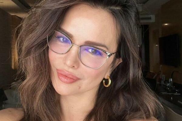 MUŠKARCI MOLE BOGA DA IM OVAKVA DOĐE U SAN: Severina napućila usne i IZBACILA GRUDI, prizor INTIME na izvolte!